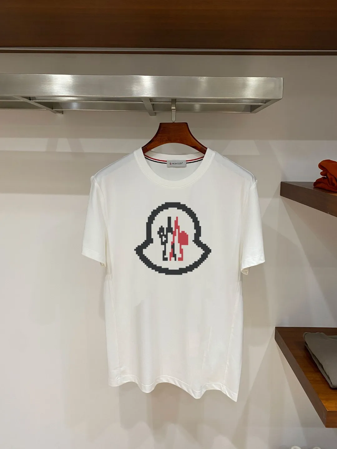 Moncler T 26s New Arrival Supima 210 ， ， + ， ， ， ， ， Breathable， ！ ， ， ，Series ， 5 ， ， 100 ， 1% . Versatile， 。 Breathable， ：White// /Light Green /Khaki / /Black Sizes：M-3XL Size ：178-130 L